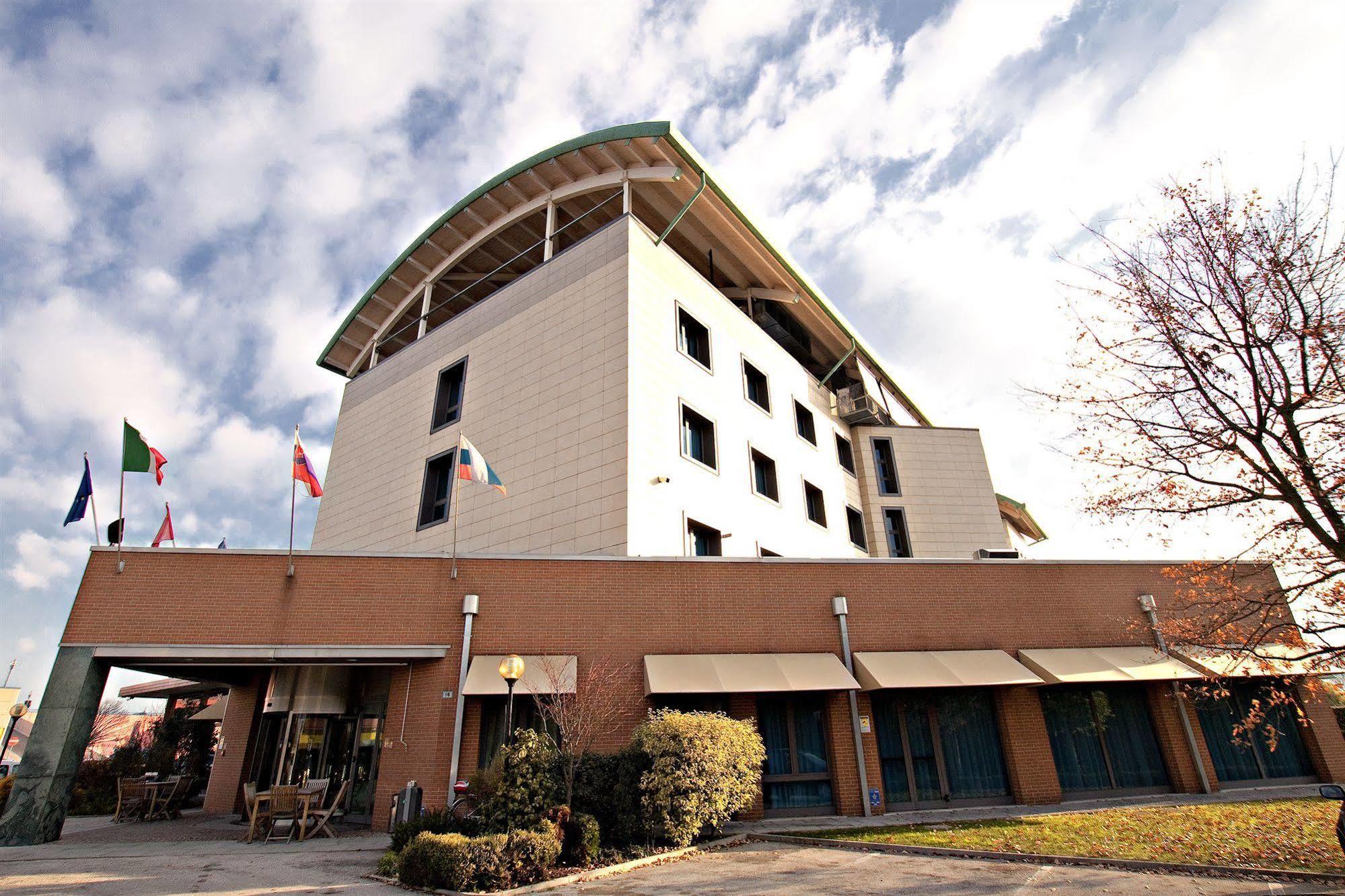 Point Hotel